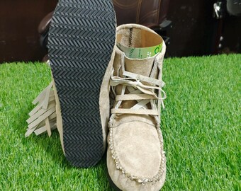 Botines de ante hechos a mano con flecos / Zapatos de cuero estilo mocasín bohemio western color beige