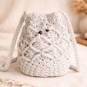 Bolso cubo de macramé estilo bohemio, bolso bandolera hecho a mano, bolso tejido de verano, mini bolso con cordón, bolso para festivales de playa, regalo para ella.