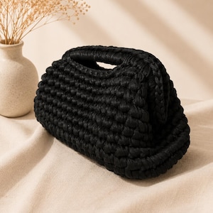 Pochette all'uncinetto, borsetta in stile rafia intrecciata, borsetta boho per vacanze al mare, regalo per lei Black