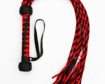 Látigo de cuero de nueve colas hecho a mano con cola trenzada