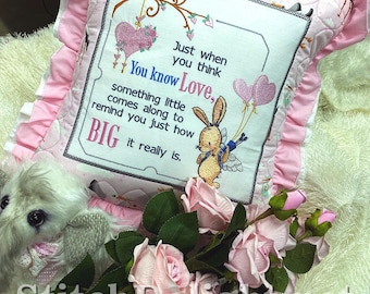 Ensemble de motifs de broderie Bunny Love | Coussin pour chambre d'enfant, citation, ballons coeur (à mélanger et à mélanger)