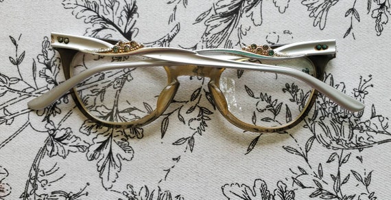 Vintage Cat's Eye Glasses - image 2