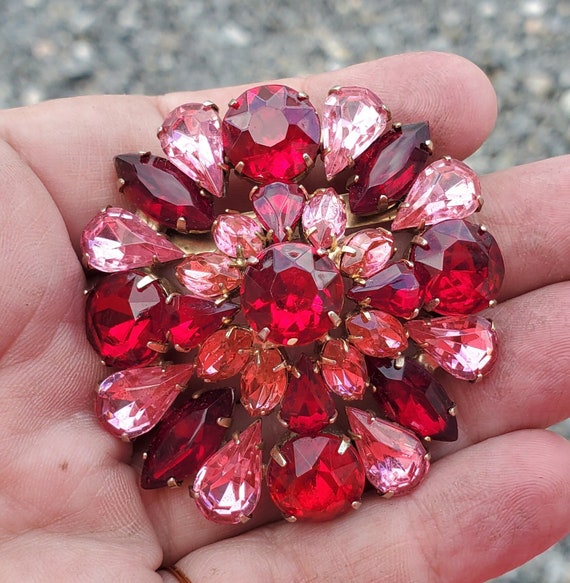 Stunning Red and Pink Crystal Brooch