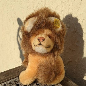 Vintage Steiff Lion