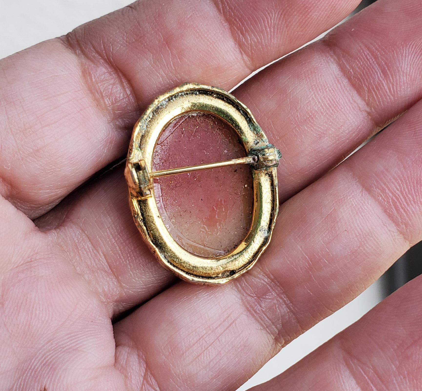 ロンドンで求めたアンティークカメオブローチ オウシュウコウロ 欧州航路 アンティークカメオブローチ （ブラウン