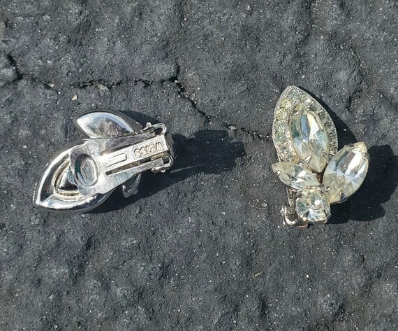 Weiss Crystal Earrings - image 2