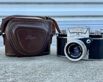 Exa Jhagee Dresden Camera and Case