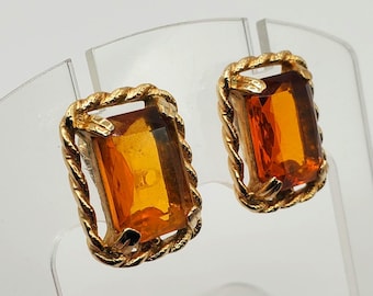 Örhängen med bärnstensfärgade kristaller och Coro