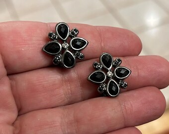 Vintage Clip On Earrings