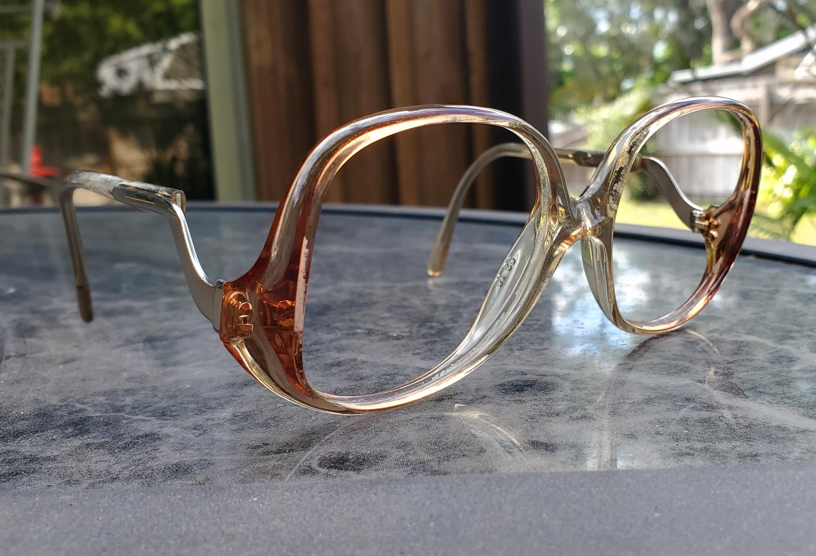 Dropped Arm Glasses - Etsy display picture 3