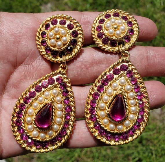 Stunning Art Earrings - image 1