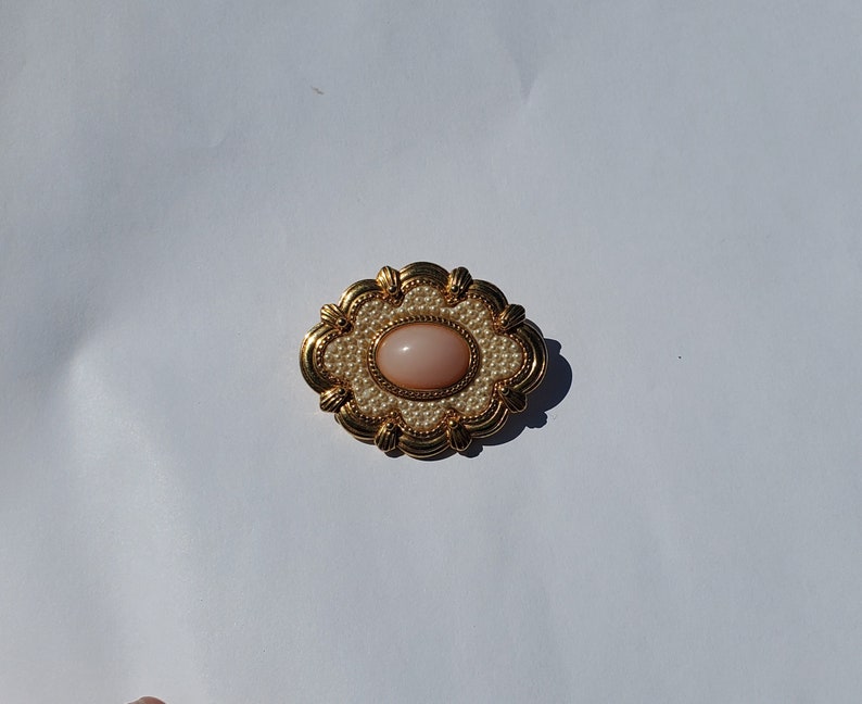 Pink and Pearl Brooch image 3