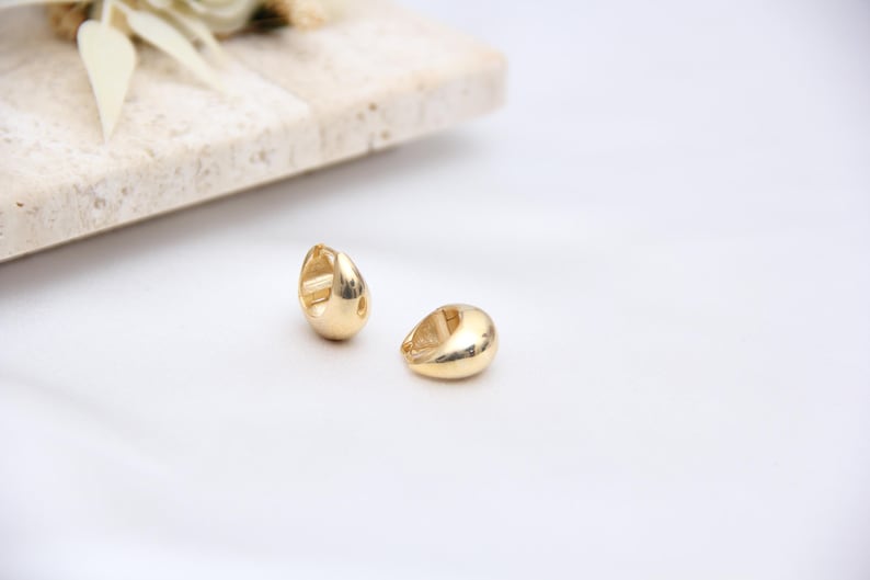 14K Gold Teardrop Huggie Earrings, Minimalist Gold Hoop Earrings, Chunky Small Hoops, Everyday Heirloom Jewelry Best Mother's Day Gift image 1