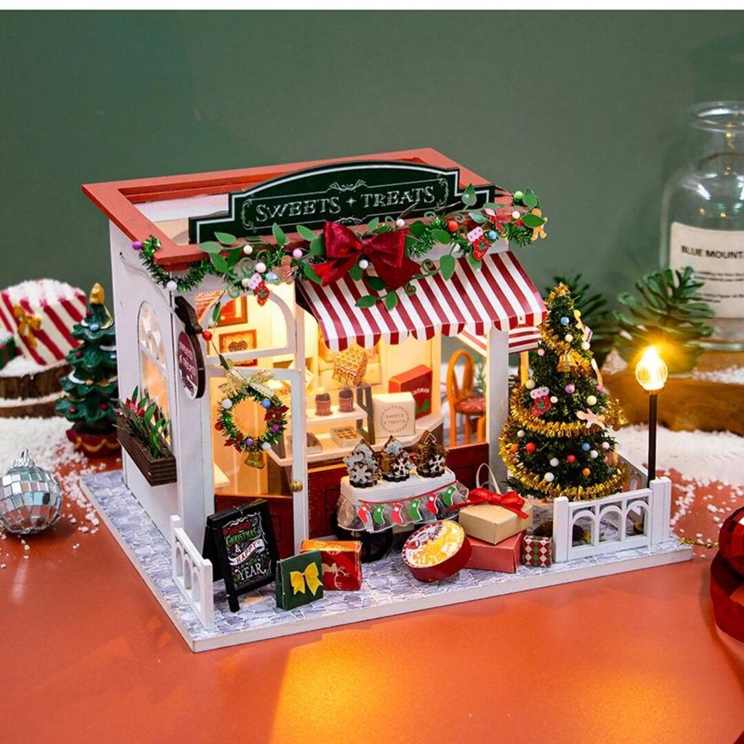 Kit Maison Miniature De Noël En Bois - Village De Noël Avec Arbre Et Meubles, Décoration Créative - 6