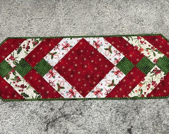 Christmas Table Runner Pattern
