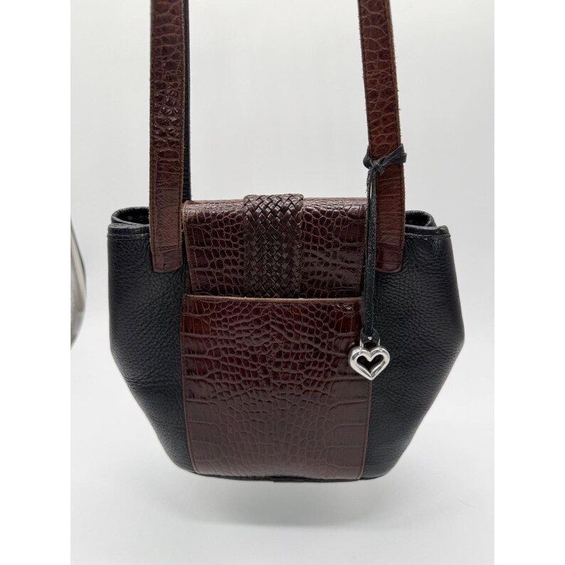 Vtg BRIGHTON - Black Brown Croc Embossed Leather Etched Silver Rod Bucket Bag EC image 13