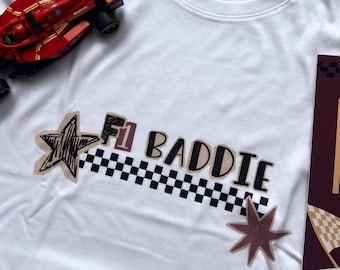 Regular Fit T-Shirt aus 190 g Baumwolle – Geschenkidee für Formel-1-Fans (Ferrari) – Opalite-Design – Lässiges T-Shirt – Outfit für Formel-1-Liebhaber