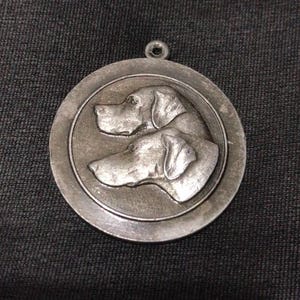 Vintage Soviet Pointer Dogs Keychain, Double Sided Metal Hunting Hound Keyring, USSR Setter Pet Lover Gift, Collectible Gun Dog Charm, Point