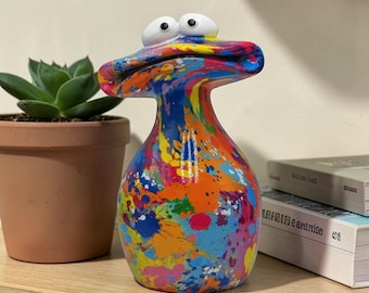 Colourful Resin Frog Ornament – Unique Weird Frog Statue – Quirky Home Decor – 15.5cm