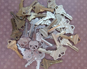 Old Keys  /  36 Old Industrial Keys  /  Assemblage  /  Steampunk  /  Industrial Art  /  Brass & Steel Keys  / Crafting Keys  /  Vintage Keys