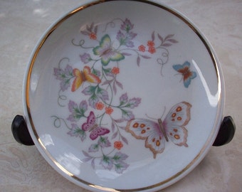 1979 AVON Collectors Plate  /  1979 Avon Fine Porcelain Butterfly Plate with Gold Trim  /  Avon Plate  /  Avon Collectible  / Butterfly Gift