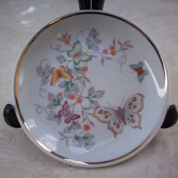 1979 AVON Collectors Plate  /  1979 Avon Fine Porcelain Butterfly Plate with Gold Trim  /  Avon Plate  /  Avon Collectible  / Butterfly Gift