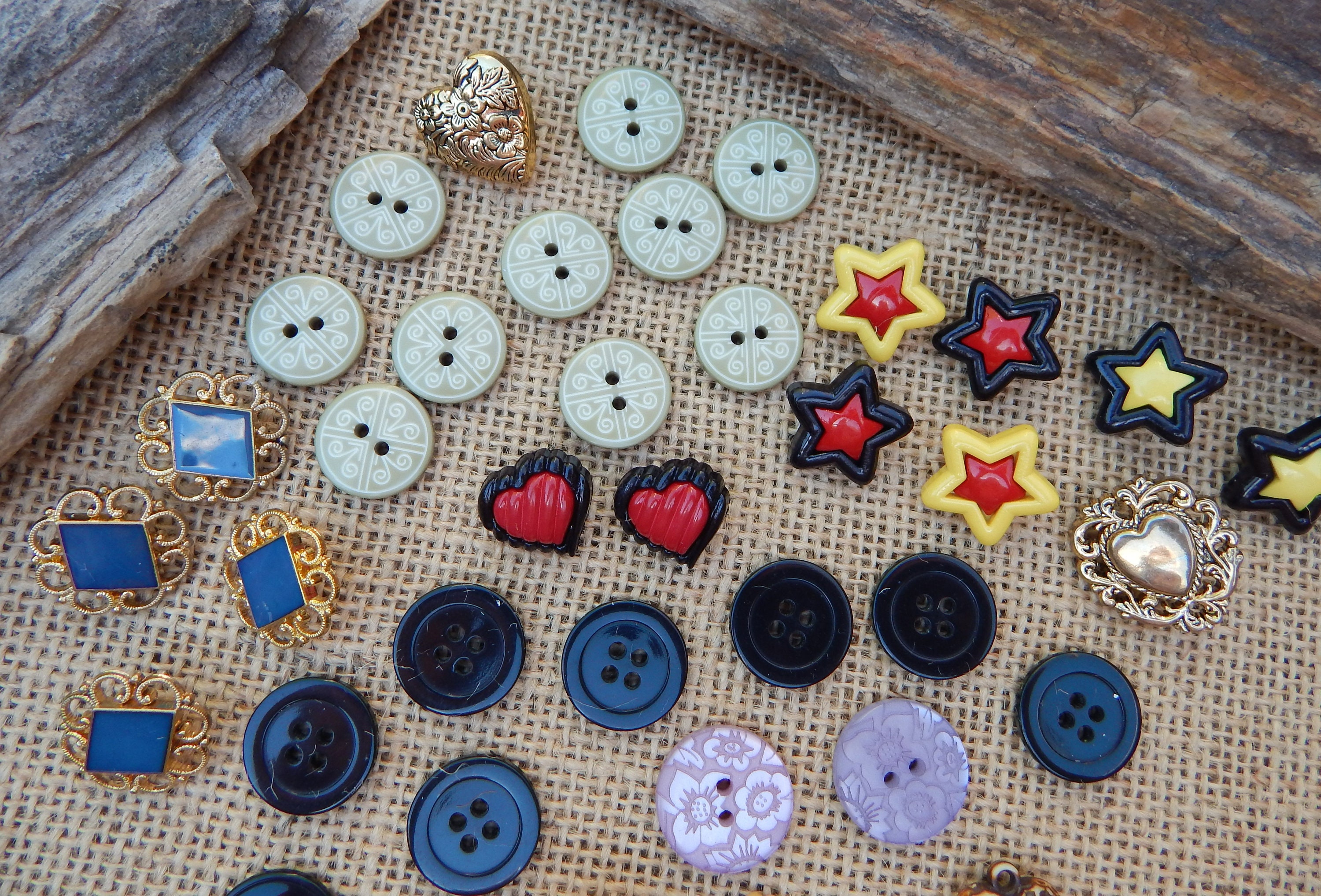 Lot of 38 Plastic Buttons / 38 Shaped Plastic Buttons / 2 Plastic Heart ...