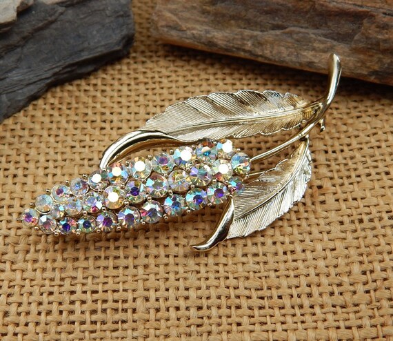 Large Coro Rhinestone Hyacinth Brooch / Aurora Borealis Gold Tone Coro Hyacinth Brooch / Coro Rhinestone Flower Brooch / Coro Hyacinth