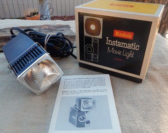 Kodak Instamatic Movie Light Model 1  /  Kodak Instamatic Movie Light  /  Tested and Works  /  Kodak Movie Light  /  Vintage Camera Light