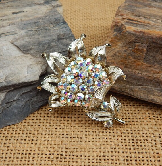 Large Coro Rhinestone Flower Brooch  /  Vintage R… - image 4