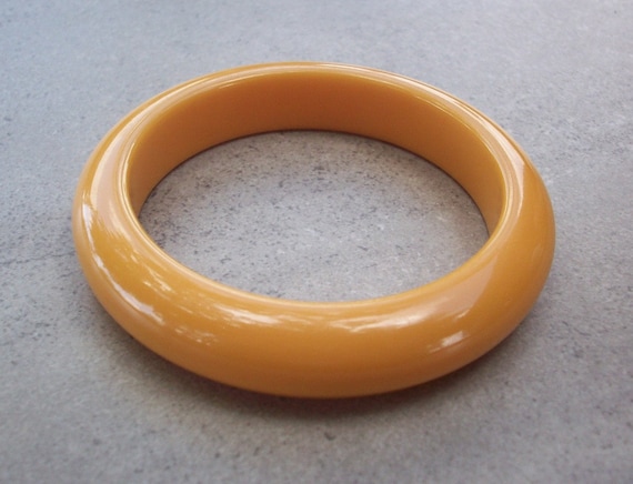 Bakelite bangle bracelets deals