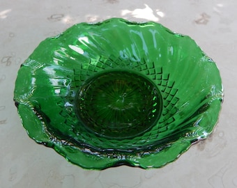 Anchor Hocking Forest Green Diamond Swirl Bowl  /  Vintage Forest Green Anchor Hocking  /  Anchor Hocking Diamond Swirl Ruffled Edge