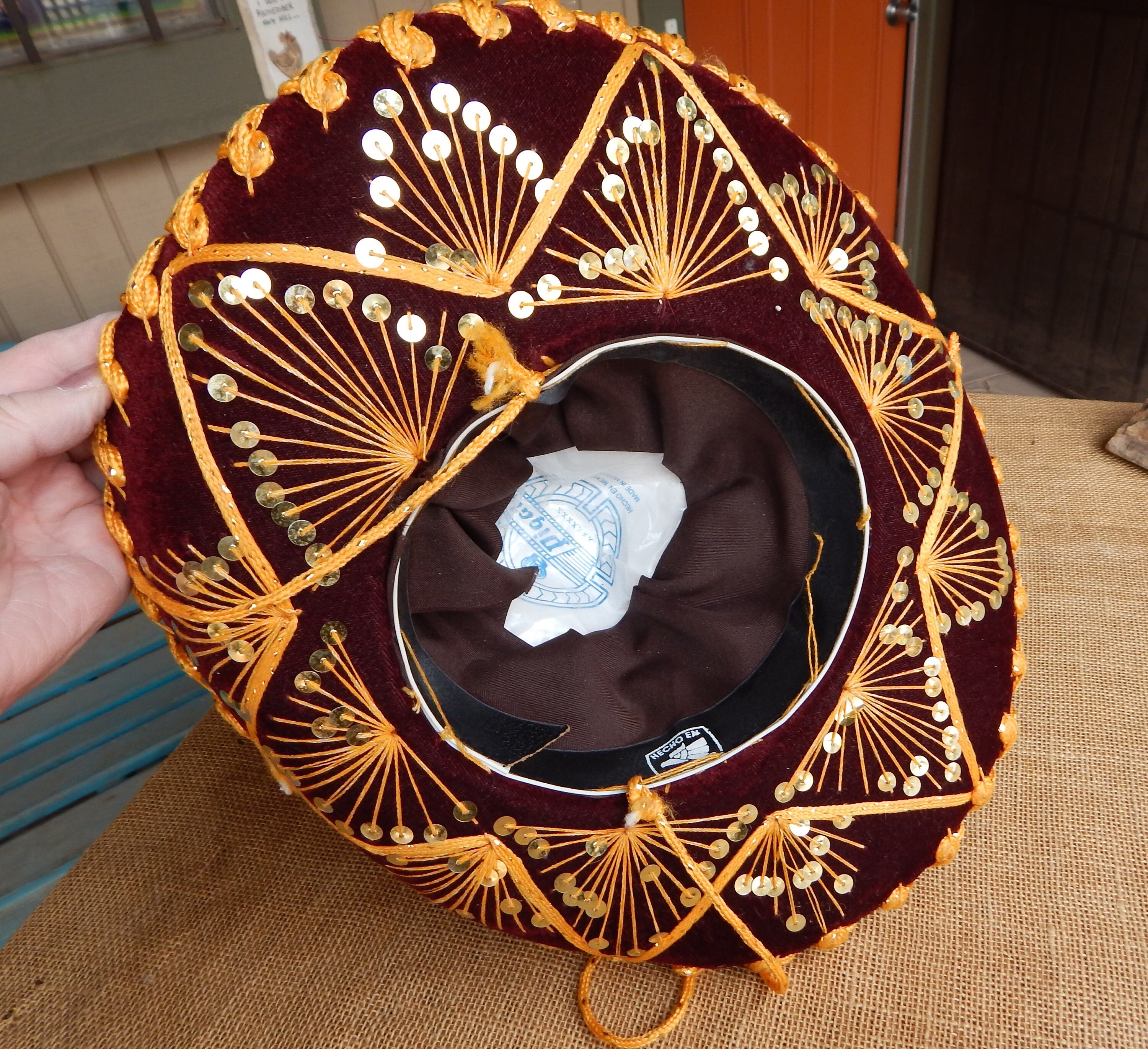 Vintage Pigalle Sombrero ~ Authentic Pigalle Sombrero  display picture 3