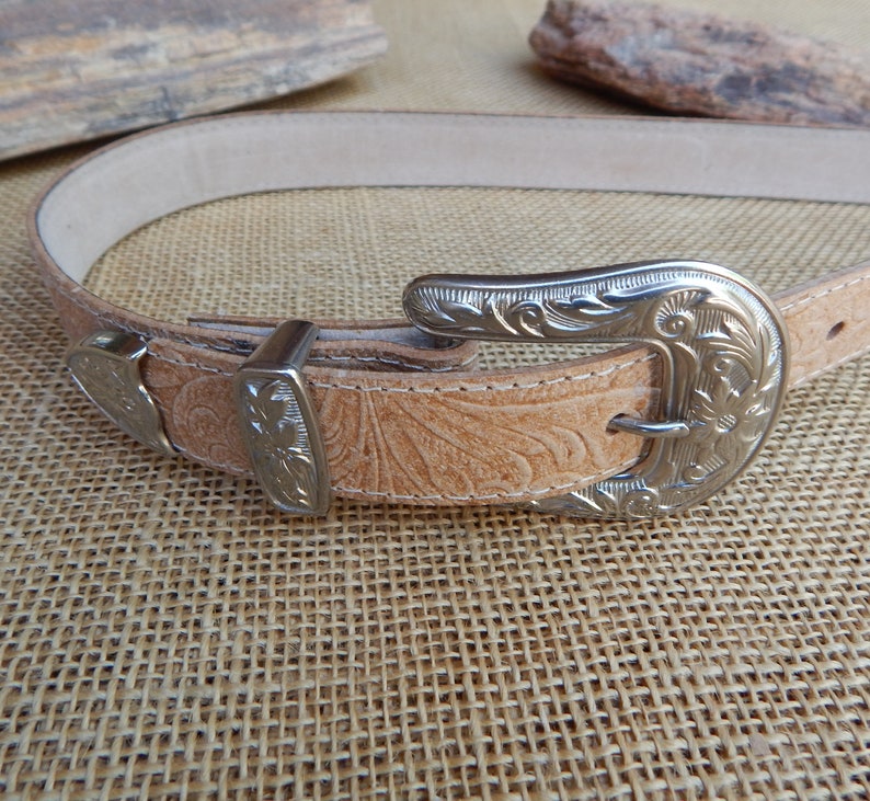 Western Style Belt with Silver Metal Floral Buckle ~ Man Made Material ~ New Old Stock Western Style Belt ~ Waist (Hole) Sizes 22" ~ 33" image 1