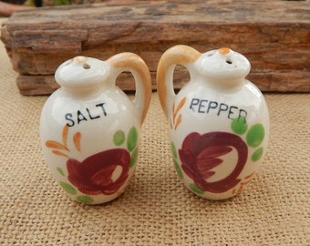 Jug Salt and Pepper Shakers  /  Red Rose Jug Style Salt and Pepper Shakers  /  Ceramic Jug Salt and Pepper Shakers Red Rose  /  Vintage Jugs