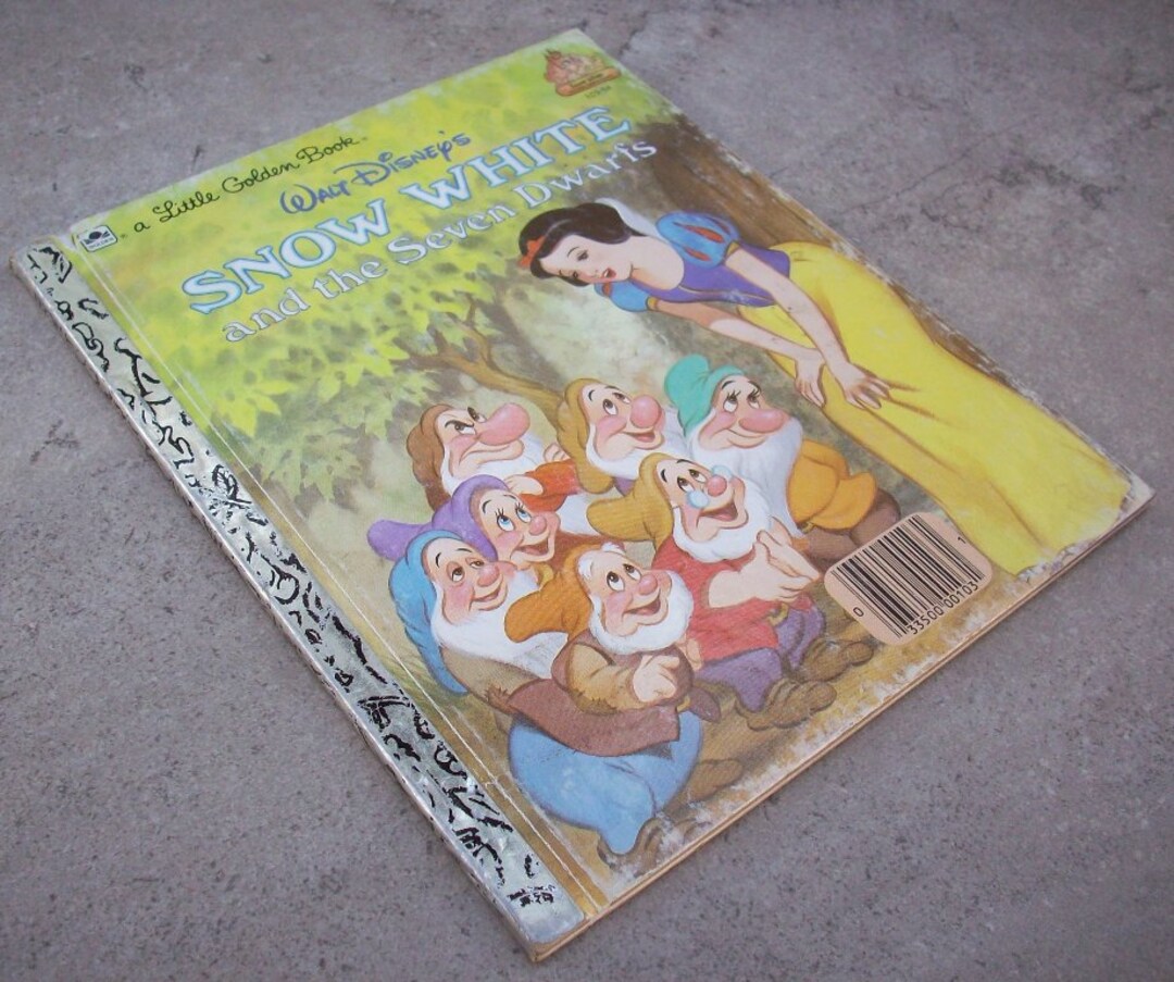 Snow White and the Seven Dwarfs / Little Golden Book / Walt Disney's ...
