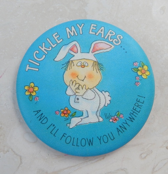 Easter Button  /  Hallmark Cards 1982 Easter Butt… - image 1