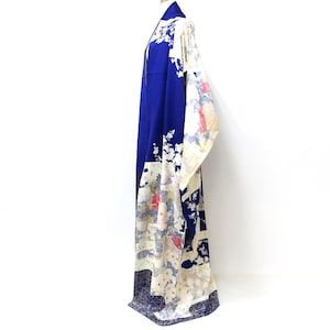 Pájaros azules de Furisode, seda de flor de cerezo n.° 8934B5