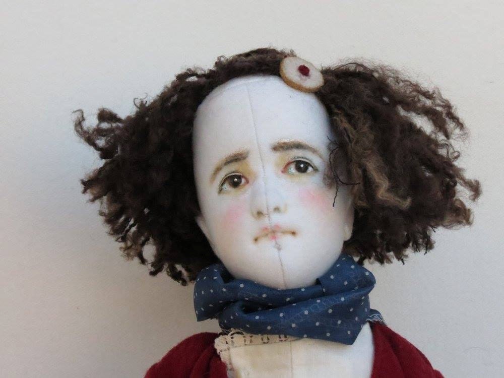 Fille bouclée