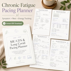 Op de afbeelding: Een witte planner getiteld "ME/CFS & Long Covid Pacing Planner" met de tekst "Chronic Fatigue Pacing Planner" erboven. De planner bevat pagina's voor symptoom-, rust- en energietracking. Extra pagina's zijn onder meer een energie-envelopcalculator en een PEM-crash- en herstelprotocol.
