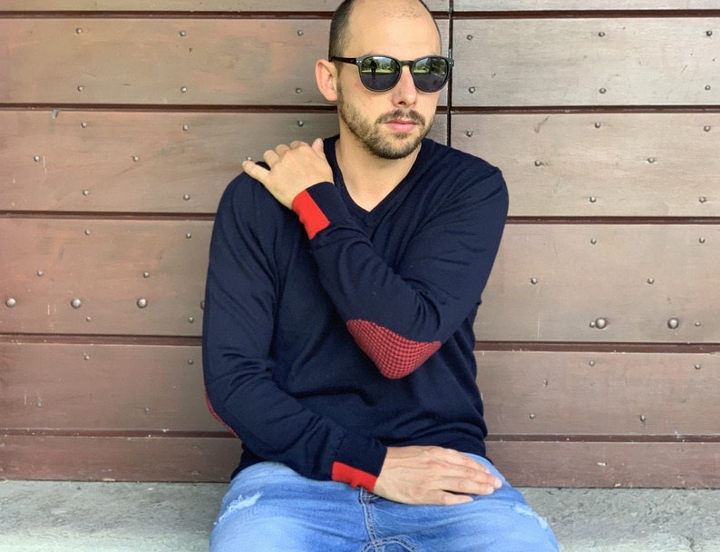 wool or 100/% cashmere achievable in 24 colors. Mens/' sweater pull knitting pattern with patches and contrasting color cuffs pullover