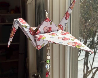 Kawaii origami kraanornament met paddenstoel
