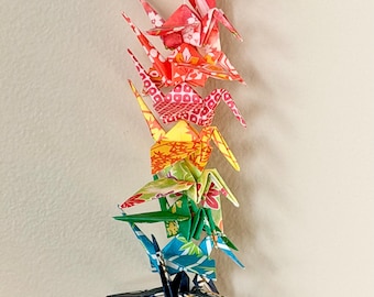 Klein kraankoord van origami-regenboog