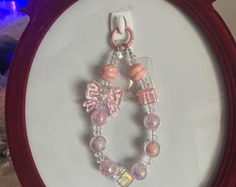 Cellphone charm bracelet
