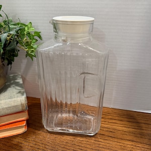 Vintage Anchor Hocking 2-Quart Ribbed Glass Refrigerator Pitcher
