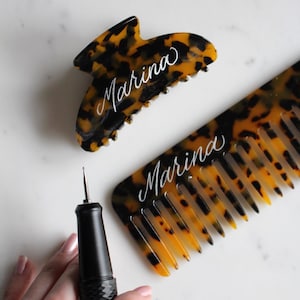 Custom Hand Engraved Comb and Hair Clip Set | Bridesmaid Gift Box | Custom Gifting | Tortoiseshell Comb | Hand Engraved Calligraphy