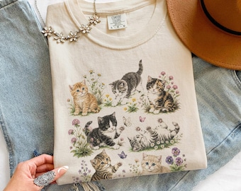 Retro Playful Kittens Wildflower Graphic Tee, Cute Cat Garden Animal Shirt, Cottagecore Floral Aesthetic Top, Comfort Colors® Kitten Lover
