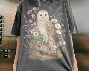 Vintage Barn Owl Floral Shirt, Woodland Bird Botanical Graphic Tee, Cottagecore Nature Aesthetic Shirt, Comfort Colors® Owl Gift Tee