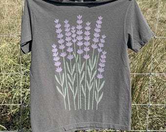 Throwback Lavender Floral Graphic Tee, Soft Botanical Art, Comfort Colors® Nature Shirt, Retro Garden Top