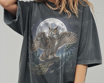 Vintage Night Owl Graphic Tee, Moonlit Forest Wildlife Bird Shirt, Mystic Nature Aesthetic Top, Comfort Colors® Owl Gift Tee